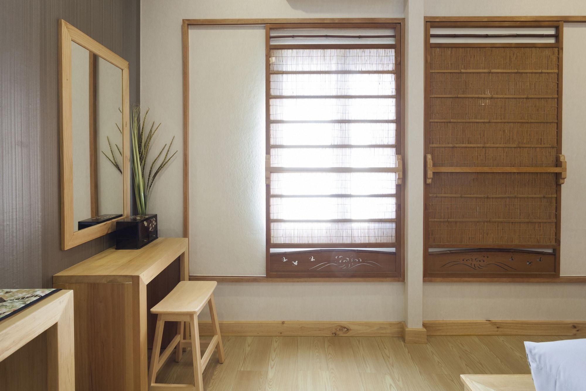 Haikin Ryokan Chiang Mai Bagian luar foto