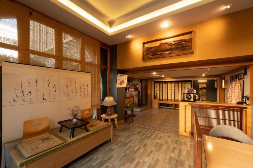 Haikin Ryokan Chiang Mai Bagian luar foto