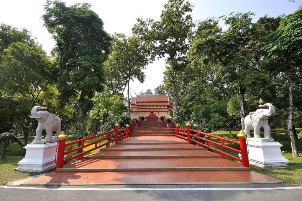 Haikin Ryokan Chiang Mai Bagian luar foto