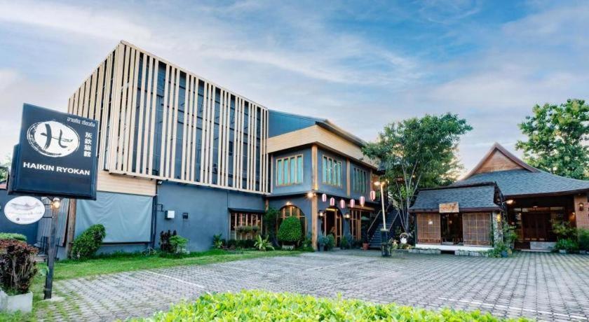 Haikin Ryokan Chiang Mai Bagian luar foto
